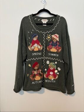 Longaberger Dark Green Seasonal Teddy Bear Crewneck Sweater